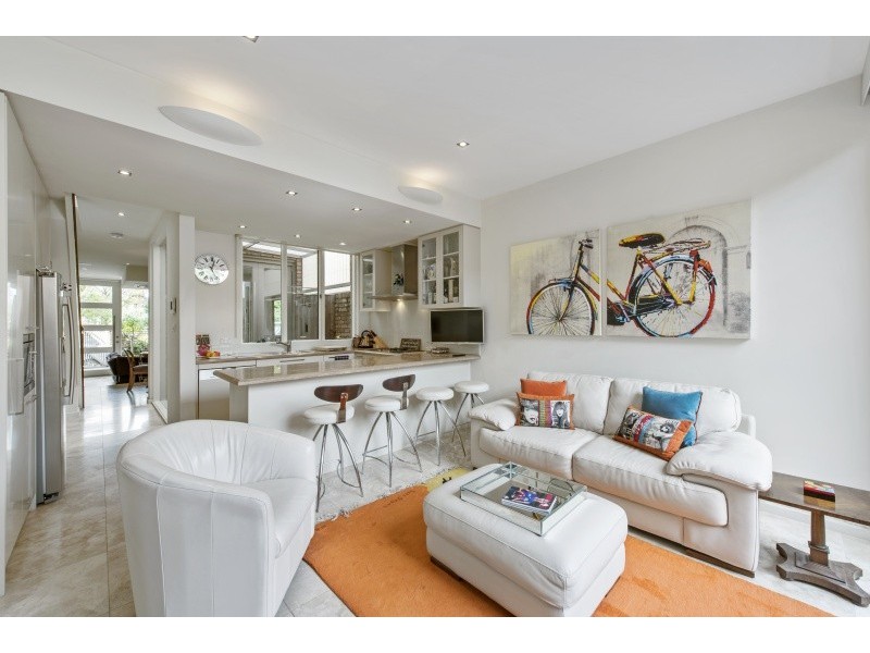 137 Simpson Street, East Melbourne VIC 3002