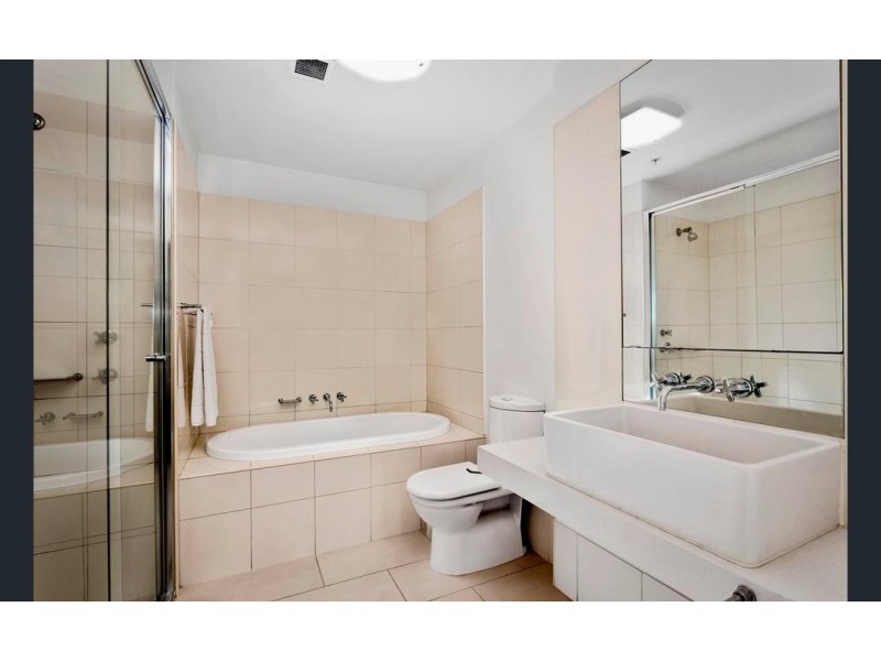 115/60 Siddeley Street, Docklands VIC 3008