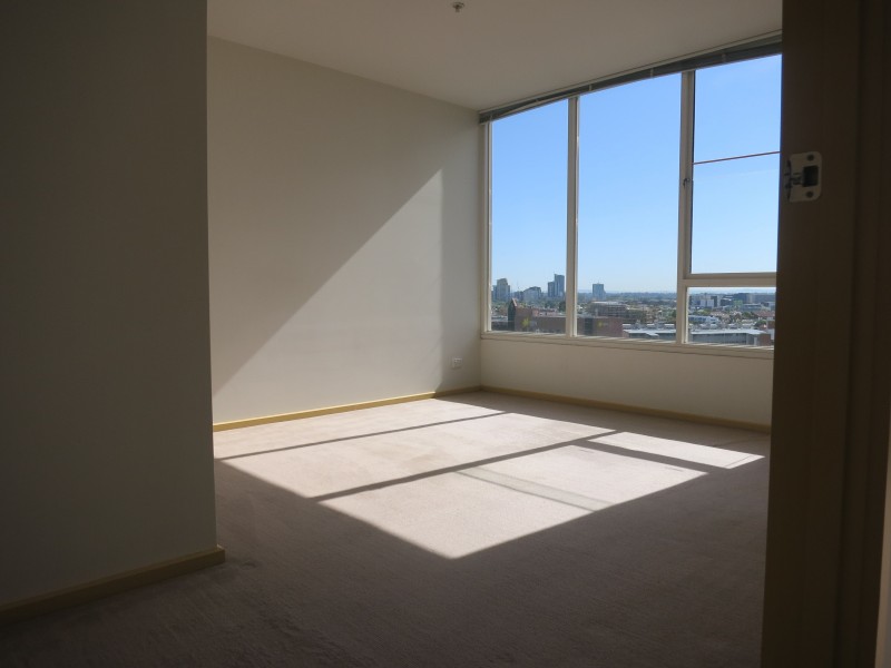 1306/82 Queens Road, Melbourne VIC 3004