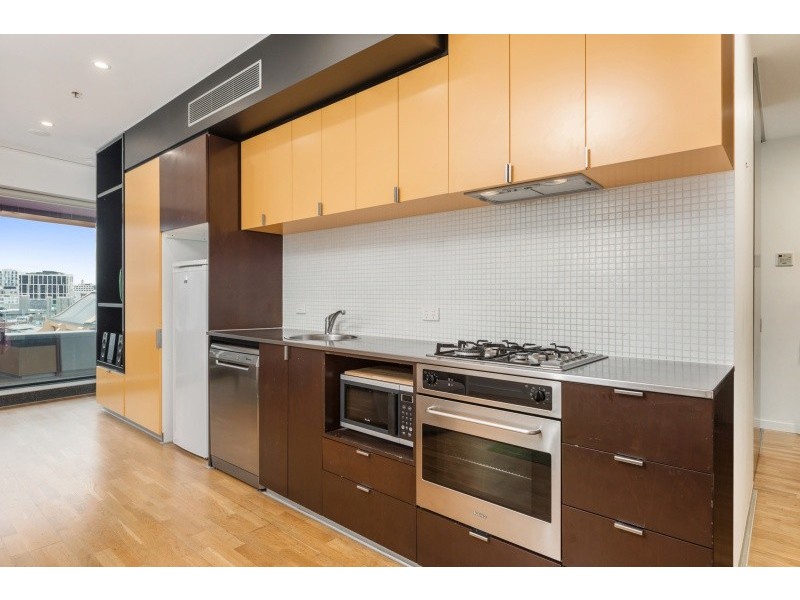 808/300 Swanston Street, Melbourne VIC 3000