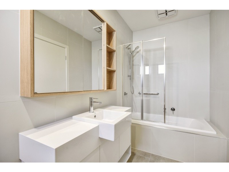 3 Cresbrook Lane, Ivanhoe VIC 3079