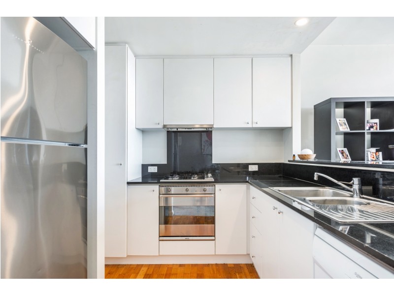 302/12 Princes Street, Port Melbourne VIC 3207