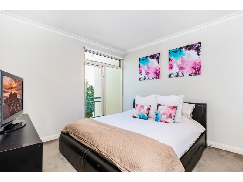 302/12 Princes Street, Port Melbourne VIC 3207