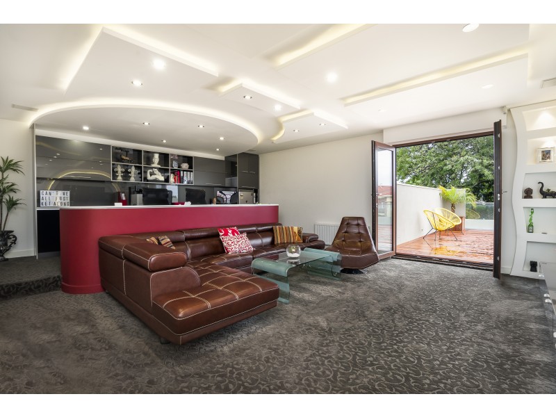 11 Lynedoch Avenue, St Kilda East VIC 3183