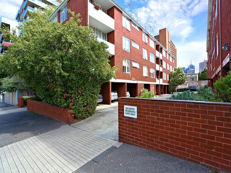 2/21 Powlett Street, East Melbourne VIC 3002