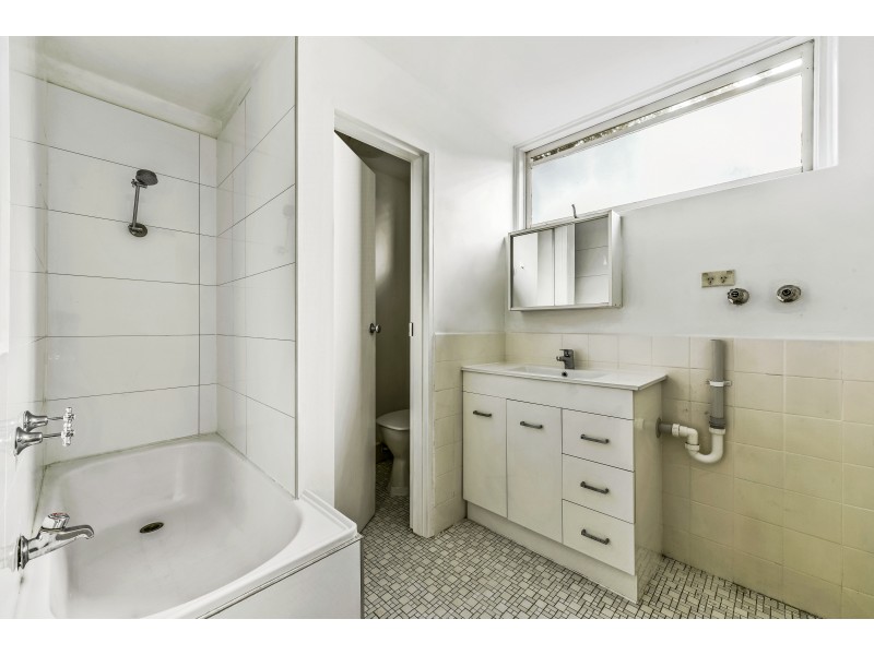 2/21 Powlett Street, East Melbourne VIC 3002