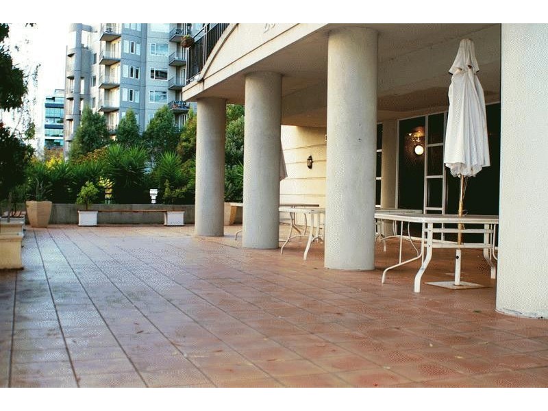 106/26 Queens Road, Melbourne VIC 3004