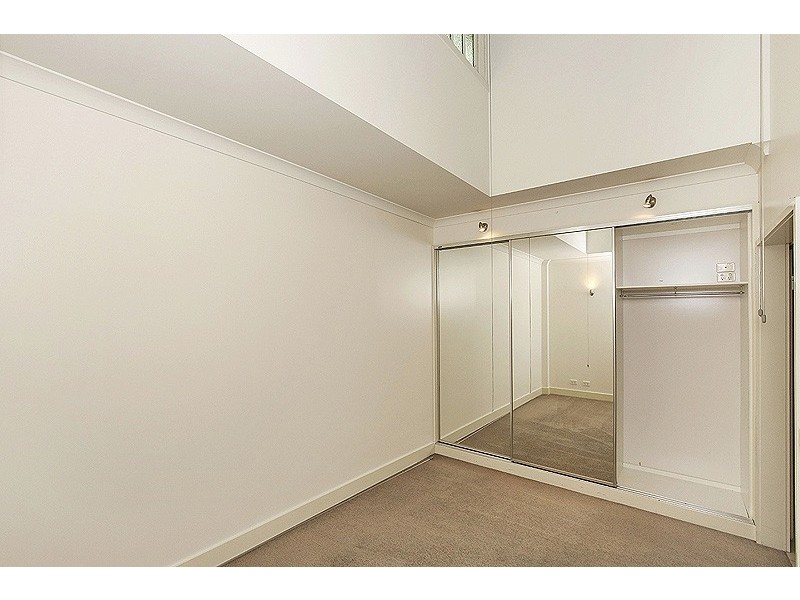 5/20 Somerset Place, Melbourne VIC 3000