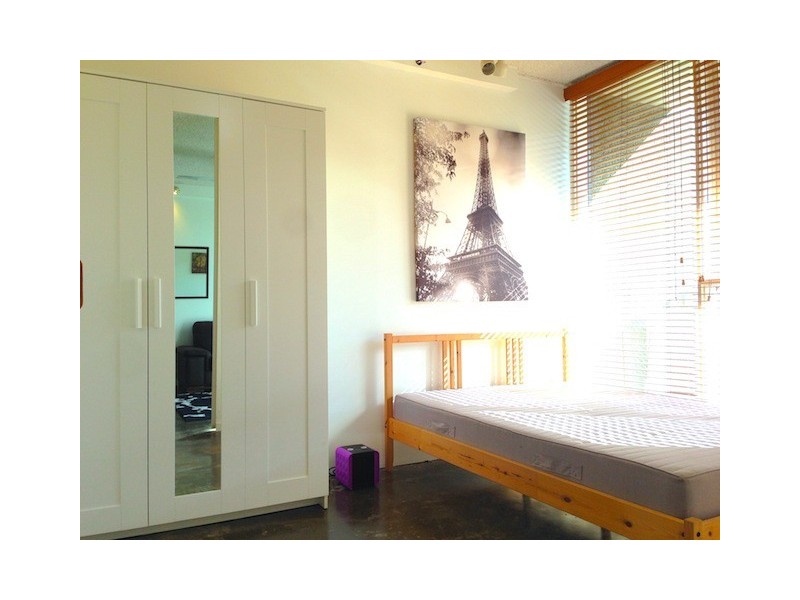 206/81 Queens Road, Melbourne VIC 3004