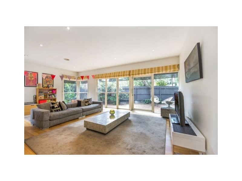 331 Howe Parade, Port Melbourne VIC 3207