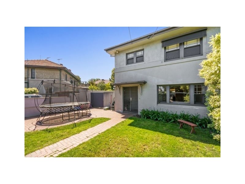 331 Howe Parade, Port Melbourne VIC 3207