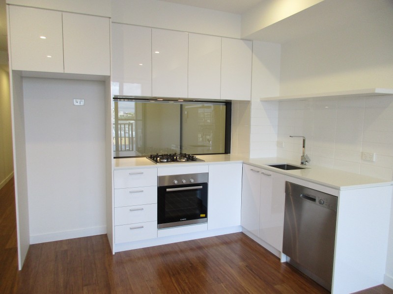 513/8 Olive York Way, Brunswick West VIC 3055