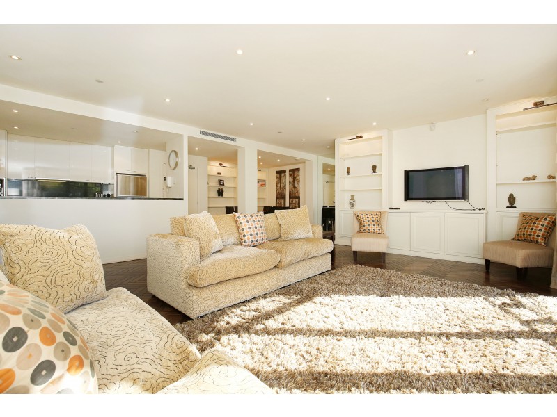 302/30 St Andrews Place, Melbourne VIC 3000