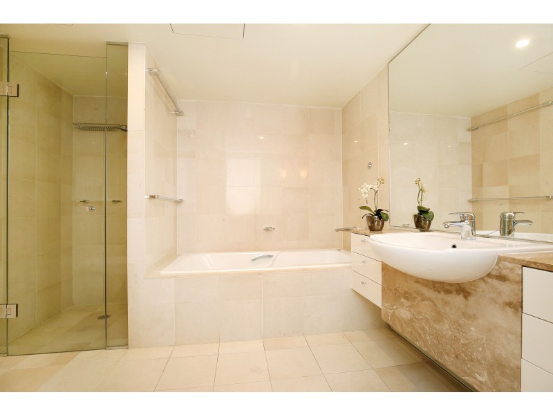 302/30 St Andrews Place, Melbourne VIC 3000