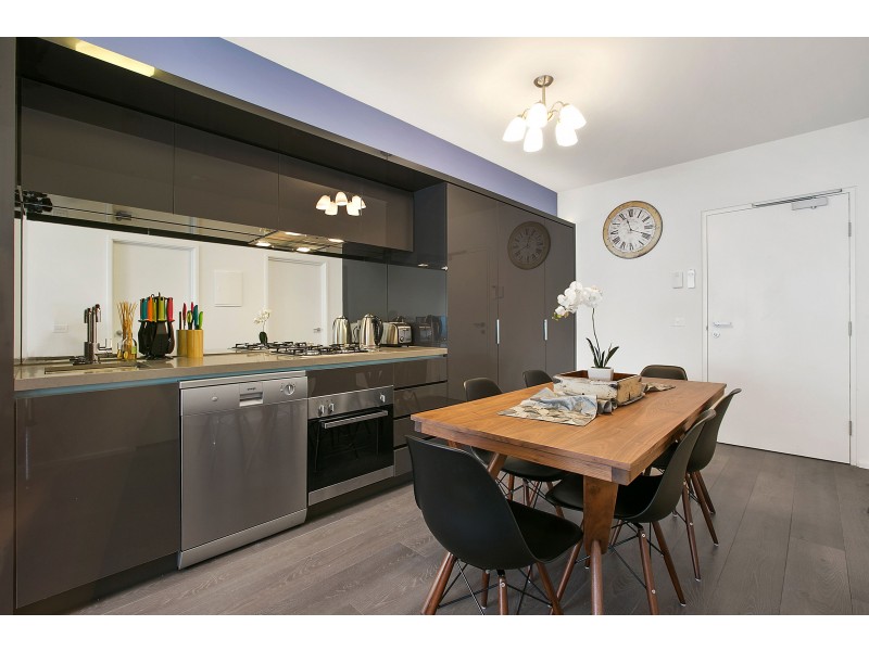 211/92 Cade Way, Parkville VIC 3052