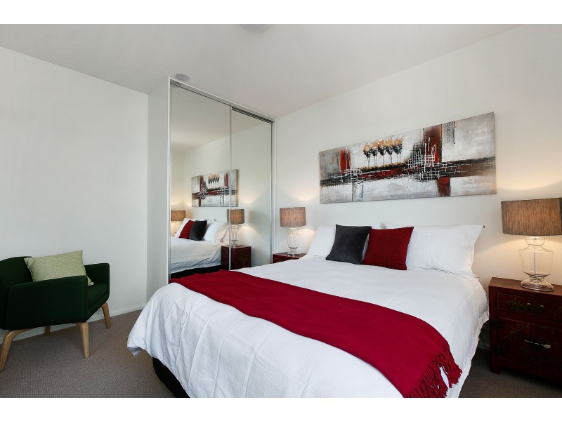 211/92 Cade Way, Parkville VIC 3052