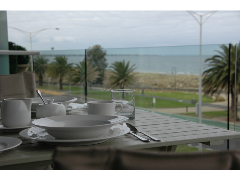 7/23 Beaconsfield Parade, Port Melbourne VIC 3207