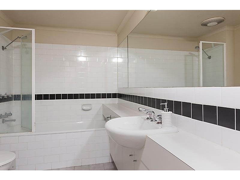 34/39 Rathdowne Street, Carlton VIC 3053