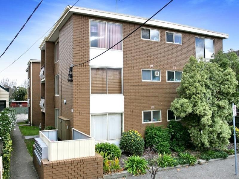12/12-14 Eltham Street, Flemington VIC 3031