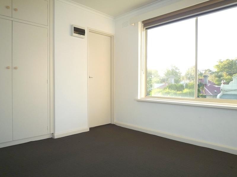 12/12-14 Eltham Street, Flemington VIC 3031