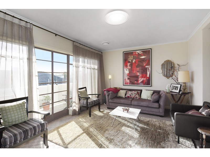 16/27 Wallace Avenue, Toorak VIC 3142