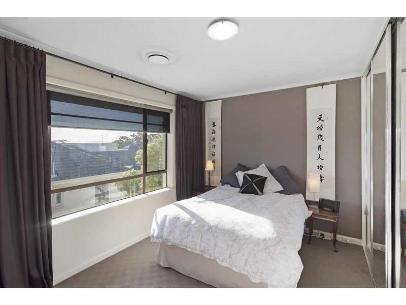 16/27 Wallace Avenue, Toorak VIC 3142