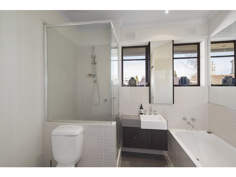 16/27 Wallace Avenue, Toorak VIC 3142