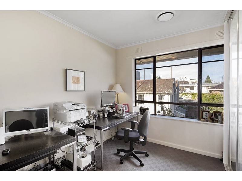 16/27 Wallace Avenue, Toorak VIC 3142