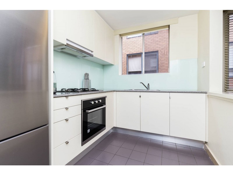6/242 Toorak Road, South Yarra VIC 3141