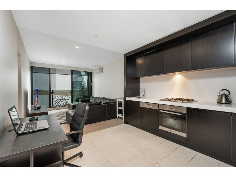 2208/50 Albert Road, South Melbourne VIC 3205