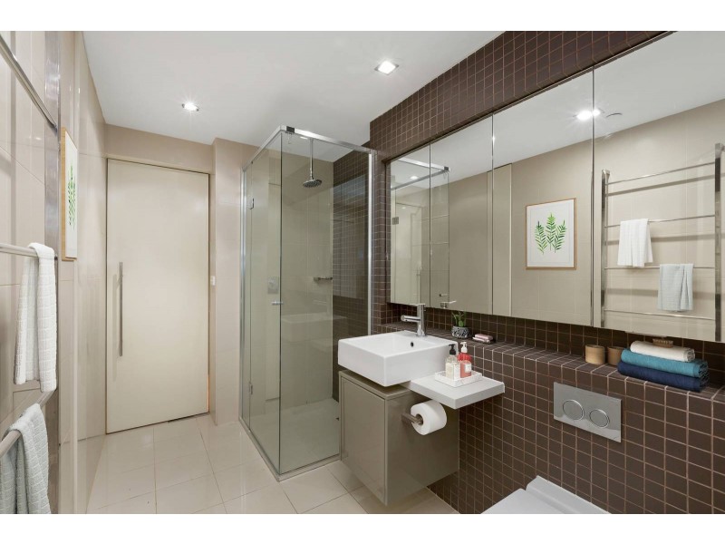 10/327 Dandenong Road, Prahran VIC 3181