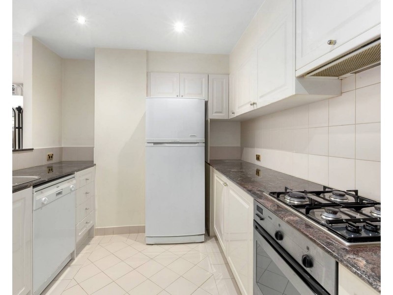 108/15 Queens Road, Melbourne VIC 3004