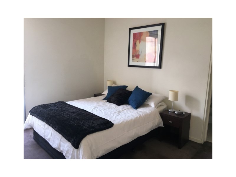 30/12 Fitzroy Street, St Kilda VIC 3182