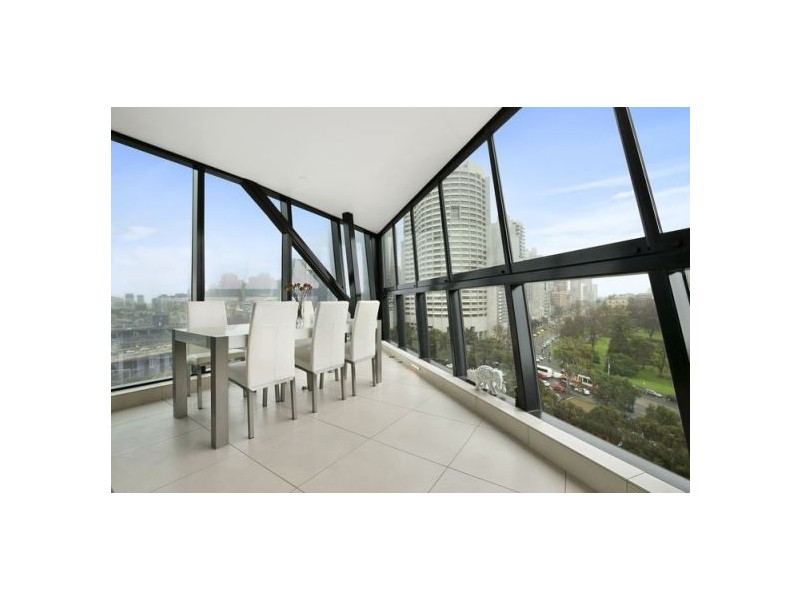 1303/279 Wellington Parade South, East Melbourne VIC 3002