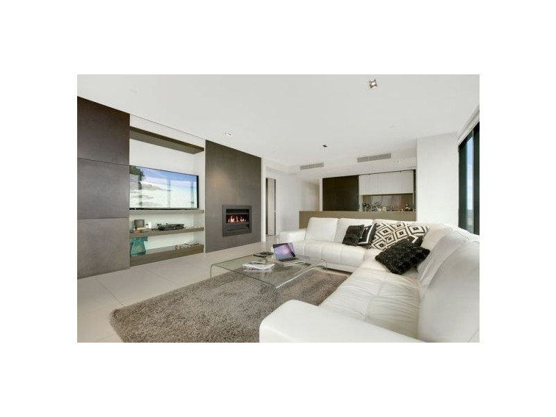 1303/279 Wellington Parade South, East Melbourne VIC 3002