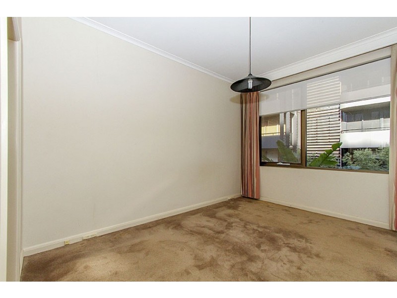 20/73 Queens Road, Melbourne VIC 3004