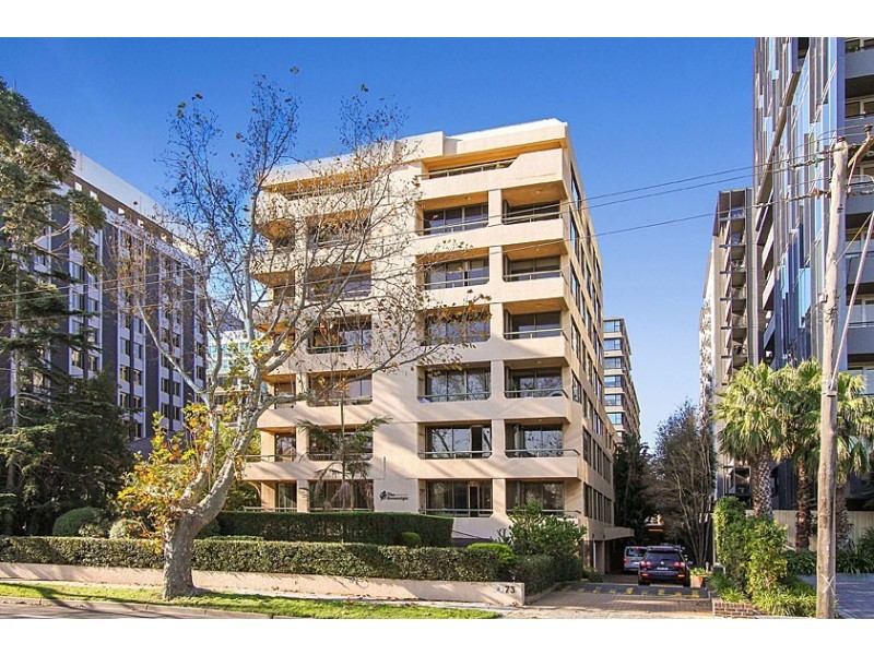 20/73 Queens Road, Melbourne VIC 3004