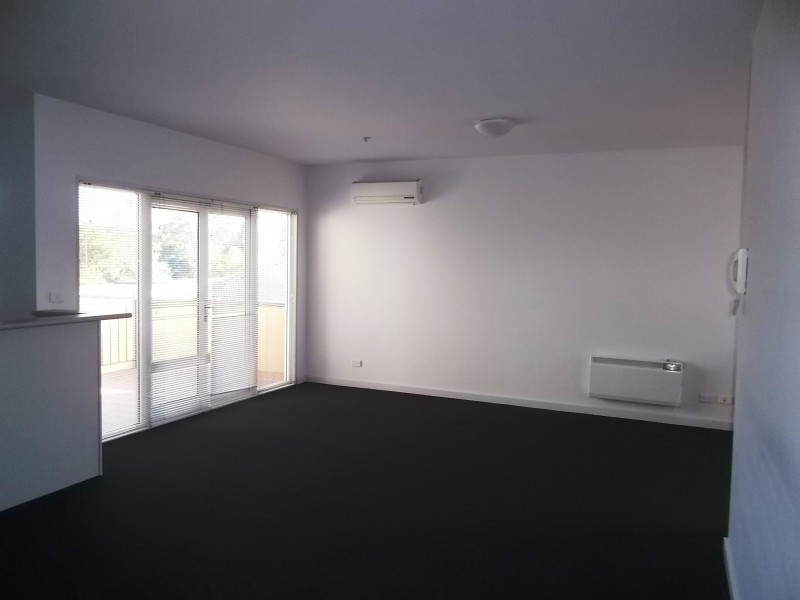 40/1 Gatehouse Drive, Kensington VIC 3031