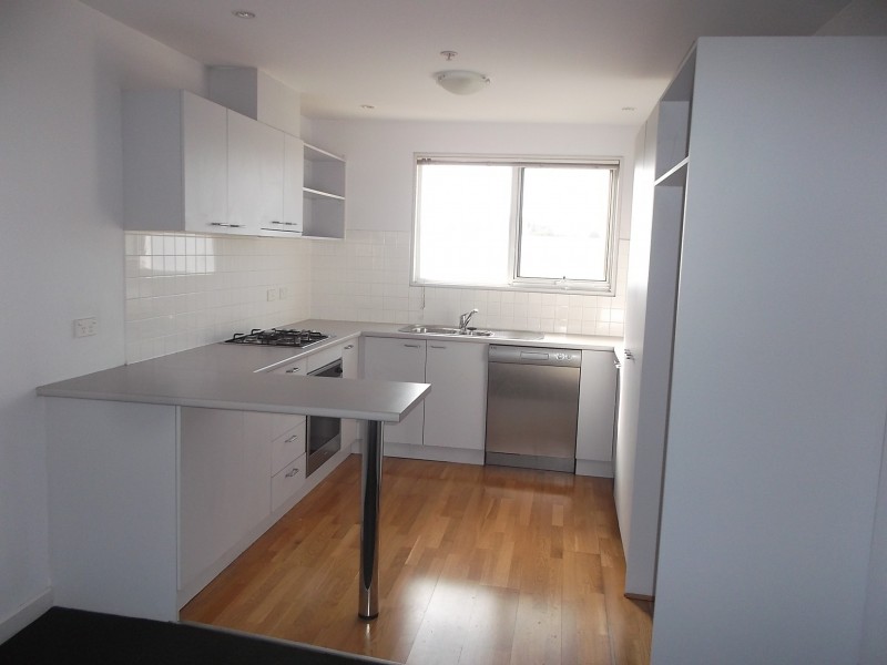 40/1 Gatehouse Drive, Kensington VIC 3031