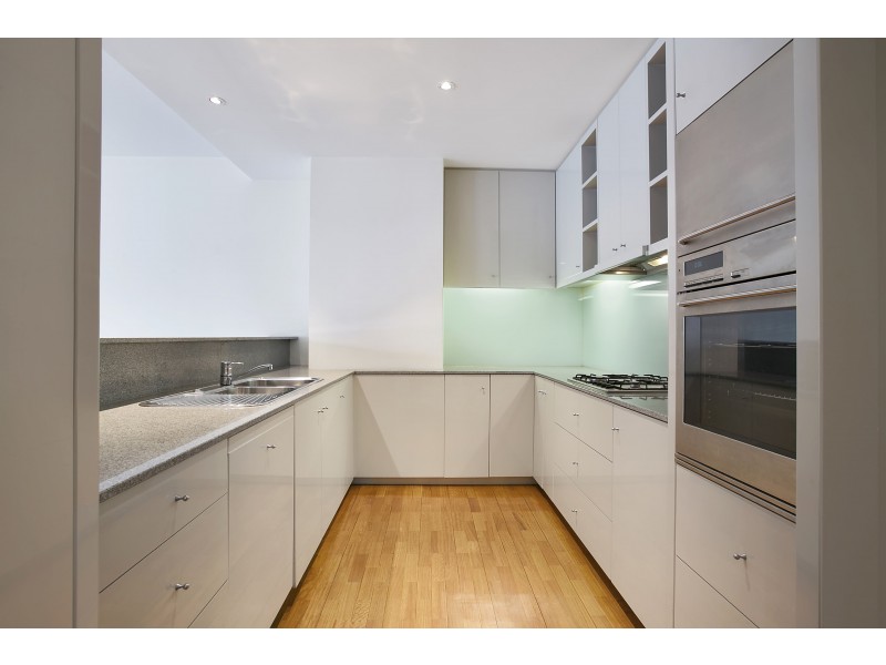 32/1 Queensberry Street, Carlton VIC 3053