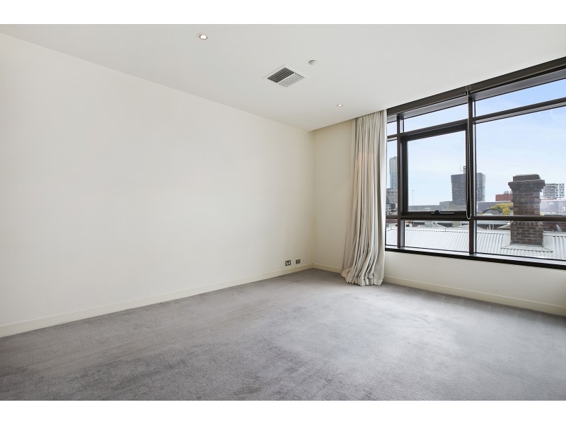 32/1 Queensberry Street, Carlton VIC 3053