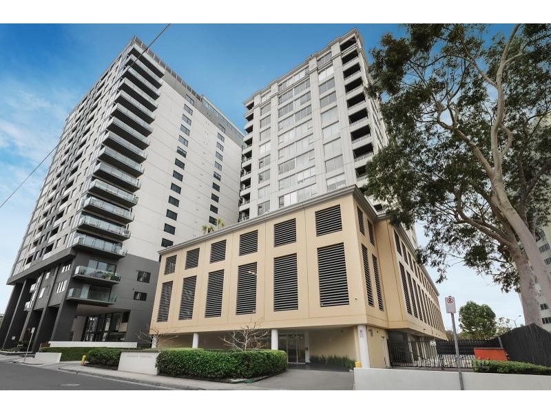 1306/82 Queens Road, Melbourne VIC 3004