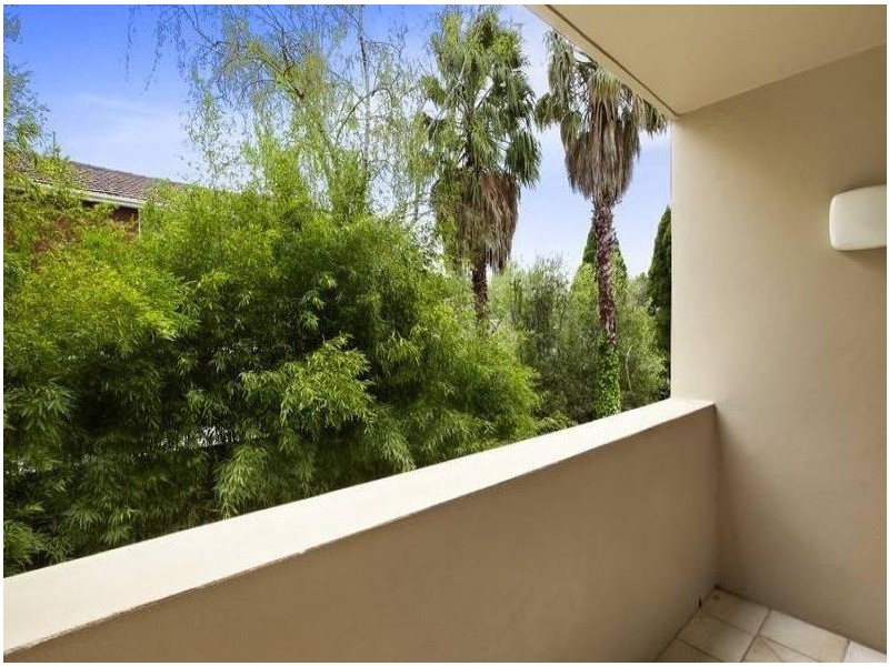 9/168 Toorak Road West, South Yarra VIC 3141