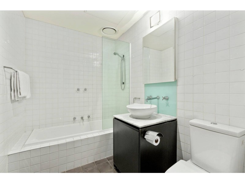 801/233 Collins Street, Melbourne VIC 3000