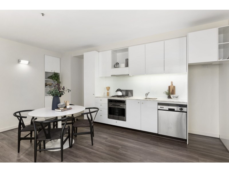 12/4-10 Bank Place, Melbourne VIC 3000