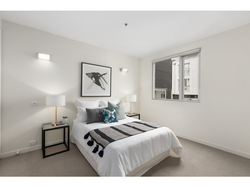 12/4-10 Bank Place, Melbourne VIC 3000