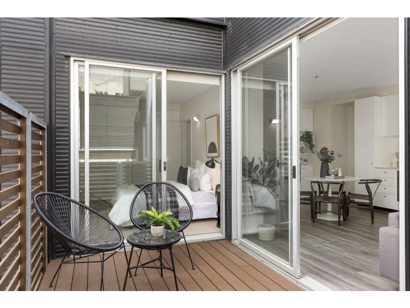 12/4-10 Bank Place, Melbourne VIC 3000