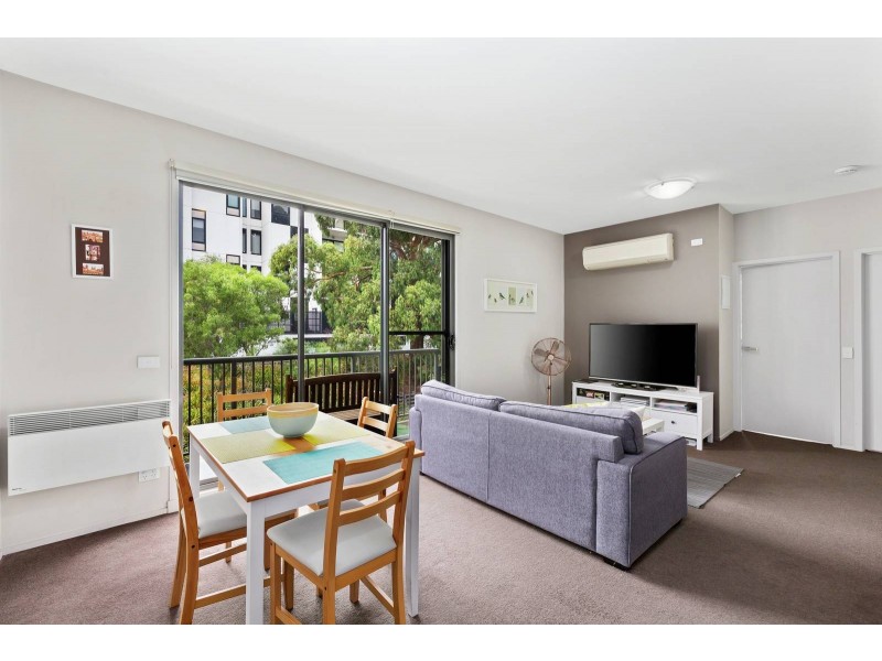 303/88 Altona Street, Kensington VIC 3031