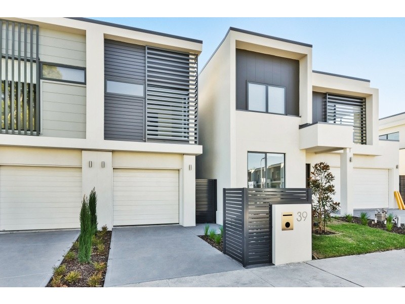 39 Ironbark Crescent, Ivanhoe VIC 3079