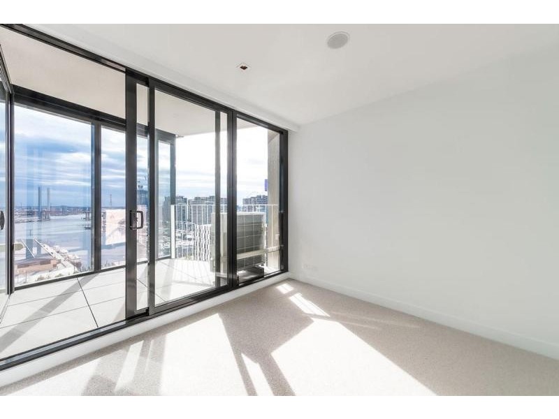 607/677 Latrobe Street, Docklands VIC 3008